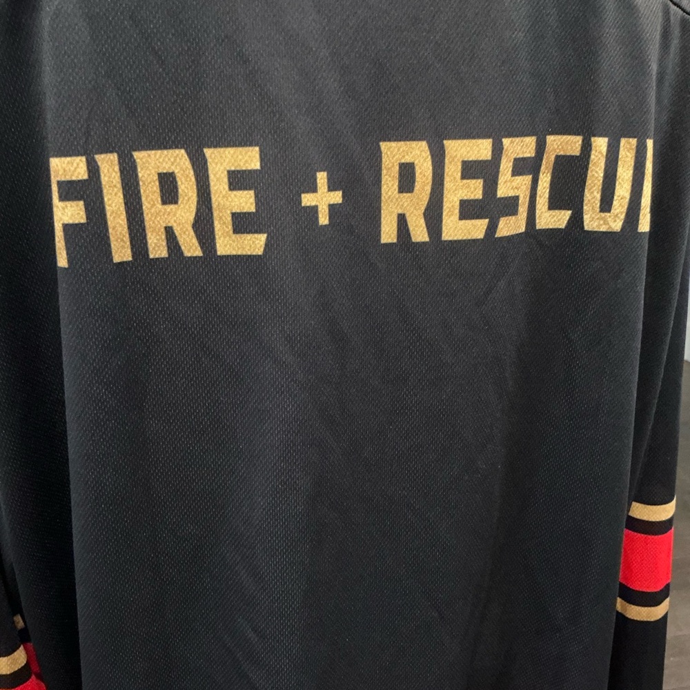 Vegas Golden Knights Sz 2XL Fire And Rescue Appreciation Day Hockey Jersey Shirt - Picture 9 of 10